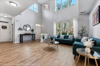 476 Majestic Ln in Oswego, IL - Building Photo - Building Photo