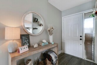 108 Greenbriar Dr in Jupiter, FL - Building Photo - Building Photo