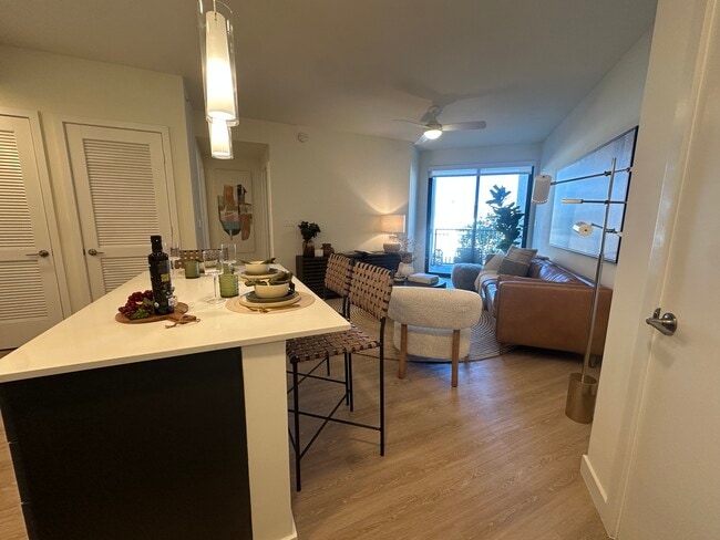 2500 NE 181st St, Unit A2 in Miami, FL - Building Photo - Building Photo