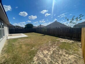 220 Chalk Mountain Dr in Fort Worth, TX - Building Photo - Building Photo