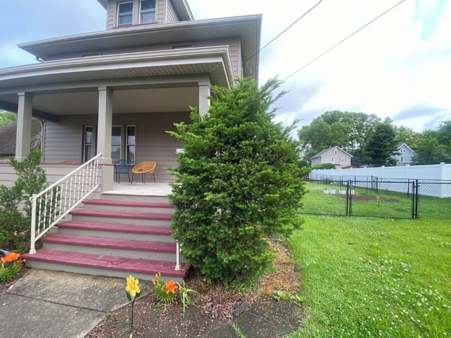 5 E 3rd Ave in Warren, PA - Building Photo - Building Photo