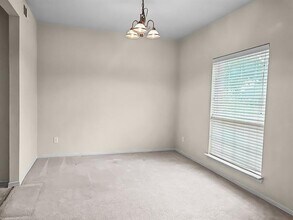 211 Troy Ln in Red Oak, TX - Building Photo - Building Photo