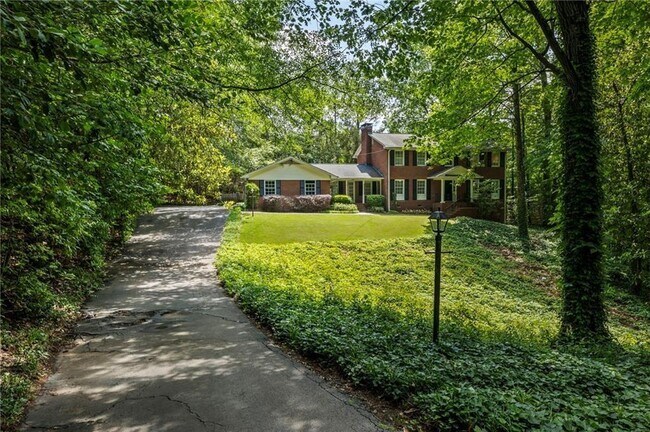 4243 McClatchey Cir NE in Atlanta, GA - Building Photo - Building Photo