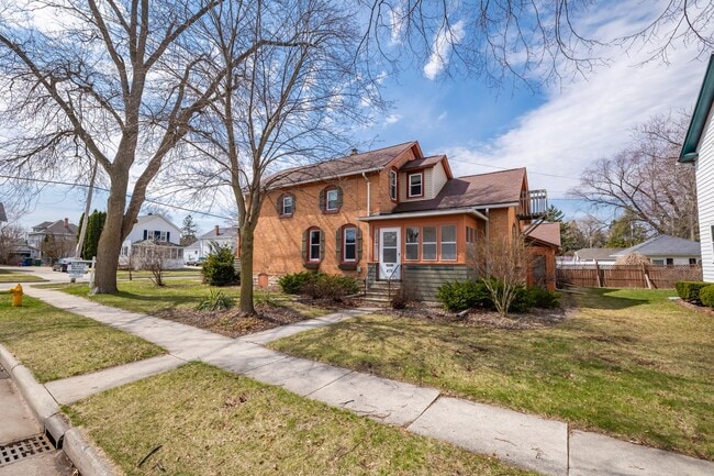476 Linden St in Fond du Lac, WI - Building Photo - Building Photo