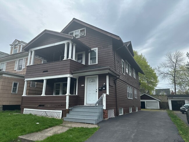 229-231 Selye Terrace in Rochester, NY - Building Photo - Building Photo