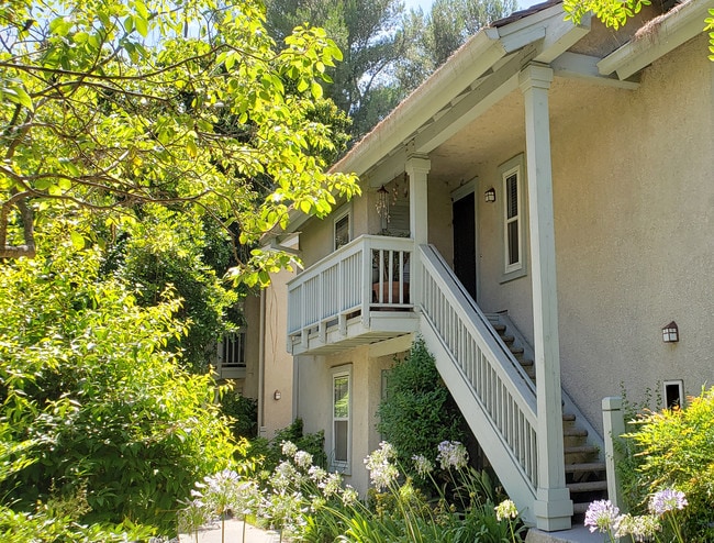 property at 7131 N Farralone Ave