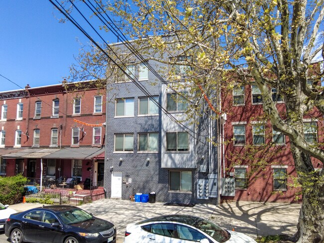 3409 Wallace St in Philadelphia, PA - Building Photo - Building Photo