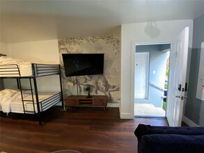 274 NW 32nd St in Miami, FL - Building Photo - Building Photo