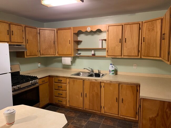 19 Fulton St, Unit Left Side in Hornell, NY - Building Photo - Building Photo