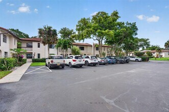 21810 Cypress Cir in Boca Raton, FL - Building Photo - Building Photo