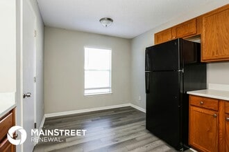 7878 Cherry Blossom Dr S in Jacksonville, FL - Foto de edificio - Building Photo