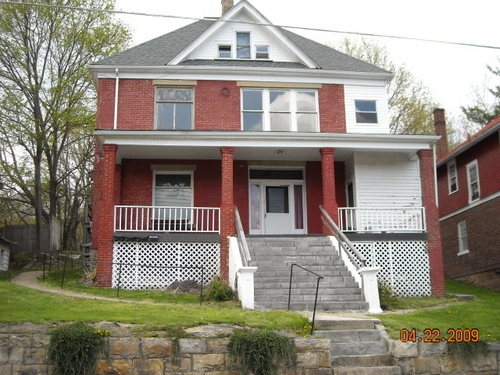 304 Frederick St in Bluefield, WV - Building Photo - Building Photo