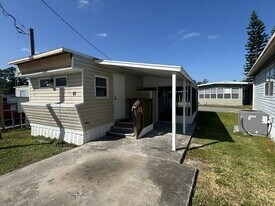 2850 New Tampa Hwy in Lakeland, FL - Building Photo