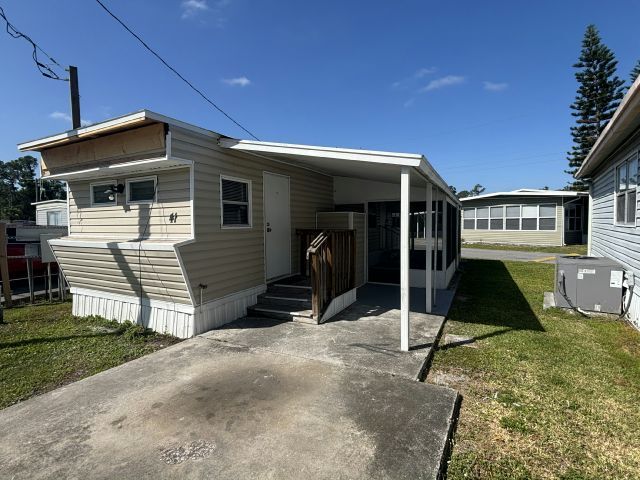 property at 2850 New Tampa Hwy