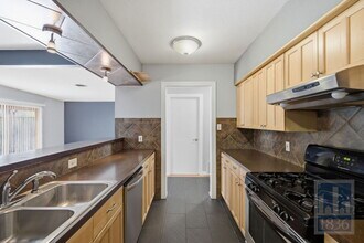 2416 S 5th St in Austin, TX - Building Photo - Building Photo