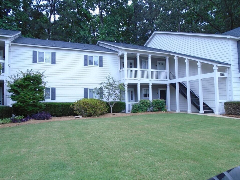 37 Rumson Ct in Smyrna, GA - Building Photo