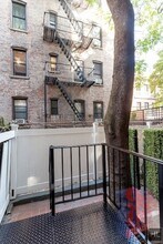 BARROW ST., Unit 1D in New York, NY - Building Photo - Building Photo
