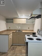 592 Radisson Ave in Oshawa, ON - Building Photo - Building Photo