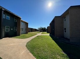 Belle Oaks Apartments in Belton, TX - Building Photo