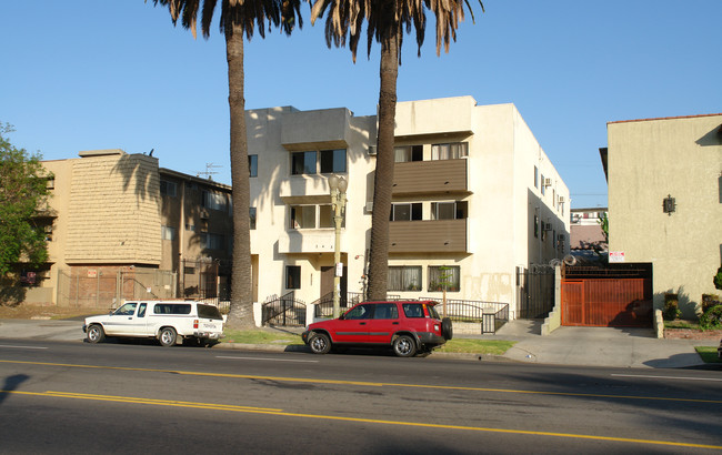 243 S Rampart Blvd in Los Angeles, CA - Building Photo - Building Photo