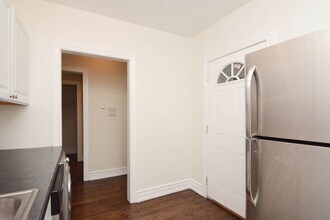 2131 W Giddings St in Chicago, IL - Building Photo - Building Photo