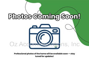 13909 Falkirk Cir in Grandview, MO - Building Photo