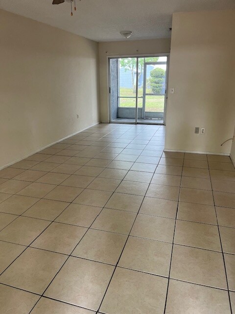 318 E Phoenix St in Lake Placid, FL - Building Photo - Building Photo