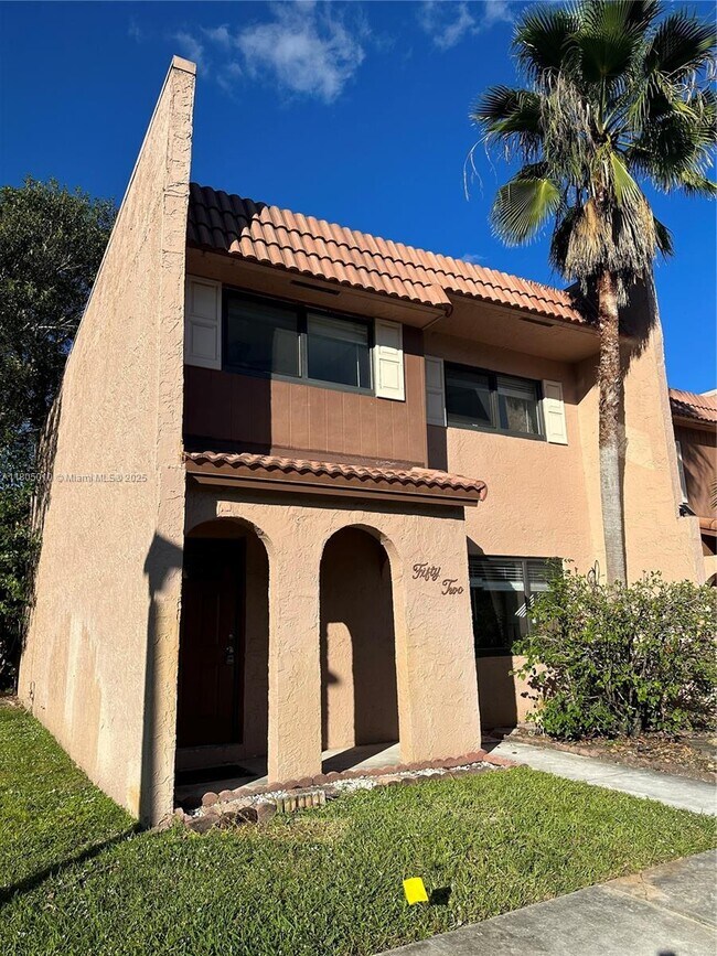 52 Madrid Ln in Davie, FL - Building Photo - Building Photo