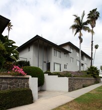 1656-1690 Huntington Dr in South Pasadena, CA - Building Photo - Building Photo