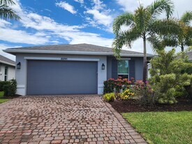 10295 SW Indian Lilac Trail in Port St. Lucie, FL - Building Photo