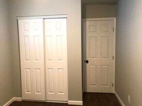 19723 Hiawatha St, Unit 1 in Chatsworth, CA - Building Photo - Building Photo