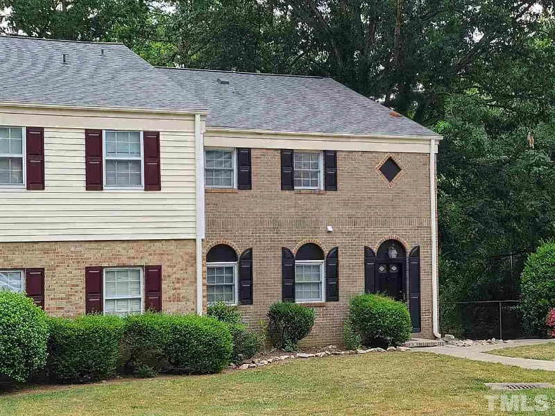 6535 New Market Way in Raleigh, NC - Building Photo