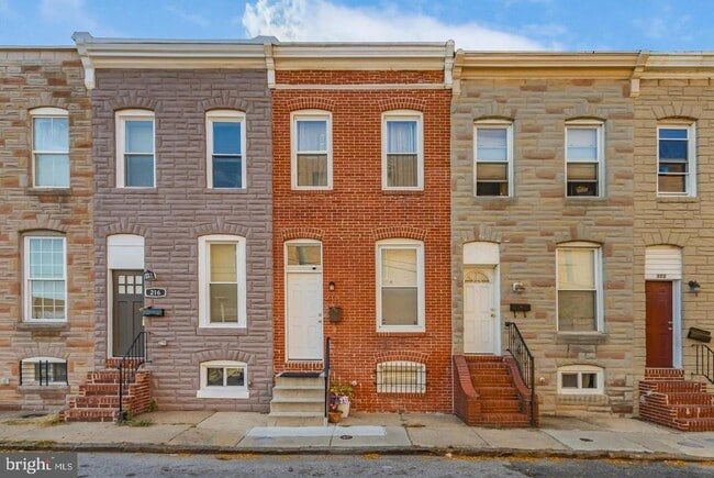 property at 218 N Glover St