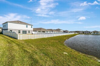 12811 Twin Bridges Dr in Riverview, FL - Foto de edificio - Building Photo