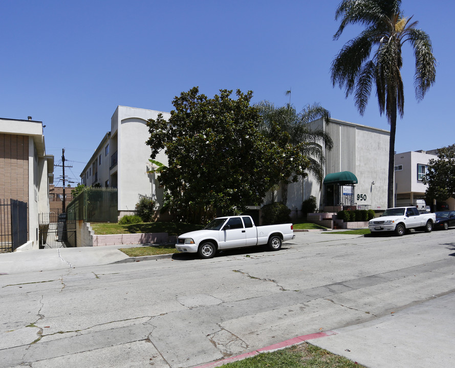 Gramercy Place Apartments in Los Angeles, CA - Building Photo