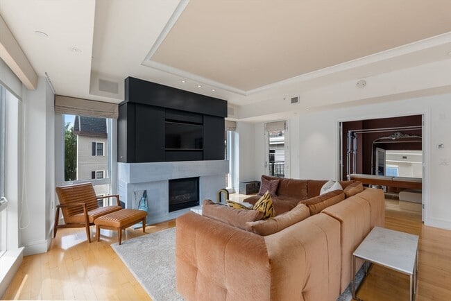property at 50 Fleet St