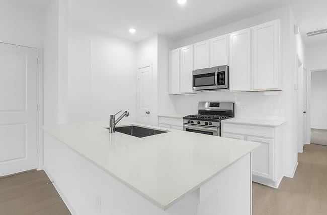 699 Crystal Charm Ln