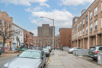 107 Hoyt St in Brooklyn, NY - Building Photo - Building Photo