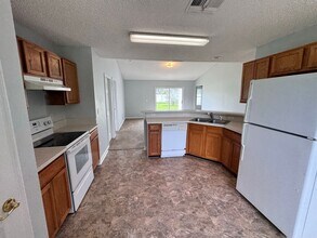 18 Roxbury Ln in Palm Coast, FL - Building Photo - Building Photo