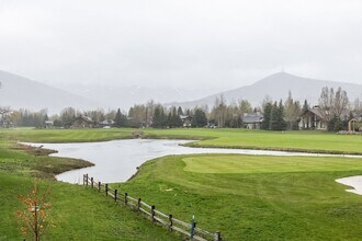 127 Yonex Ct in Park City, UT - Building Photo - Building Photo