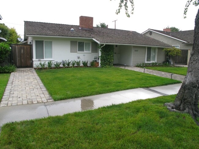 5137 E Vista Hermosa St in Long Beach, CA - Building Photo - Building Photo