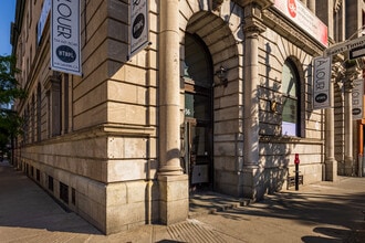 936 Sainte-Catherine Rue E in Montréal, QC - Building Photo - Building Photo