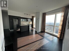 386 Yonge St in Toronto, ON - Building Photo