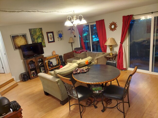 3538 Northwest Ave, Unit 7 in Bellingham, WA - Building Photo - Building Photo