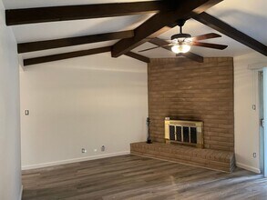 690 Clipper Way in Sacramento, CA - Building Photo - Building Photo