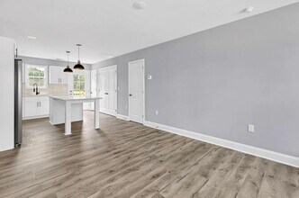 938 Logan St, Unit A in Spartanburg, SC - Building Photo - Building Photo