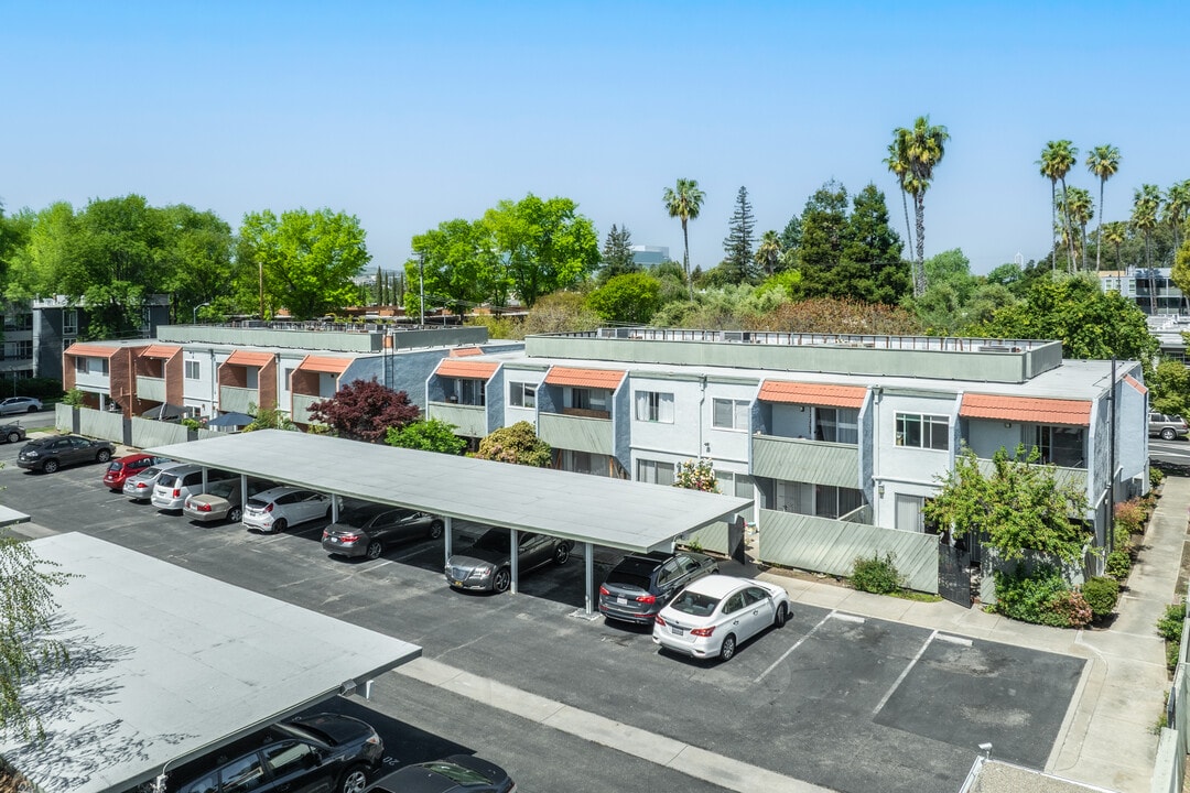 1800 Laguna St in Concord, CA - Building Photo