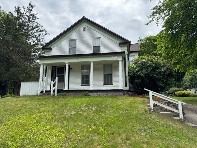 21 Elm St, Unit 21A