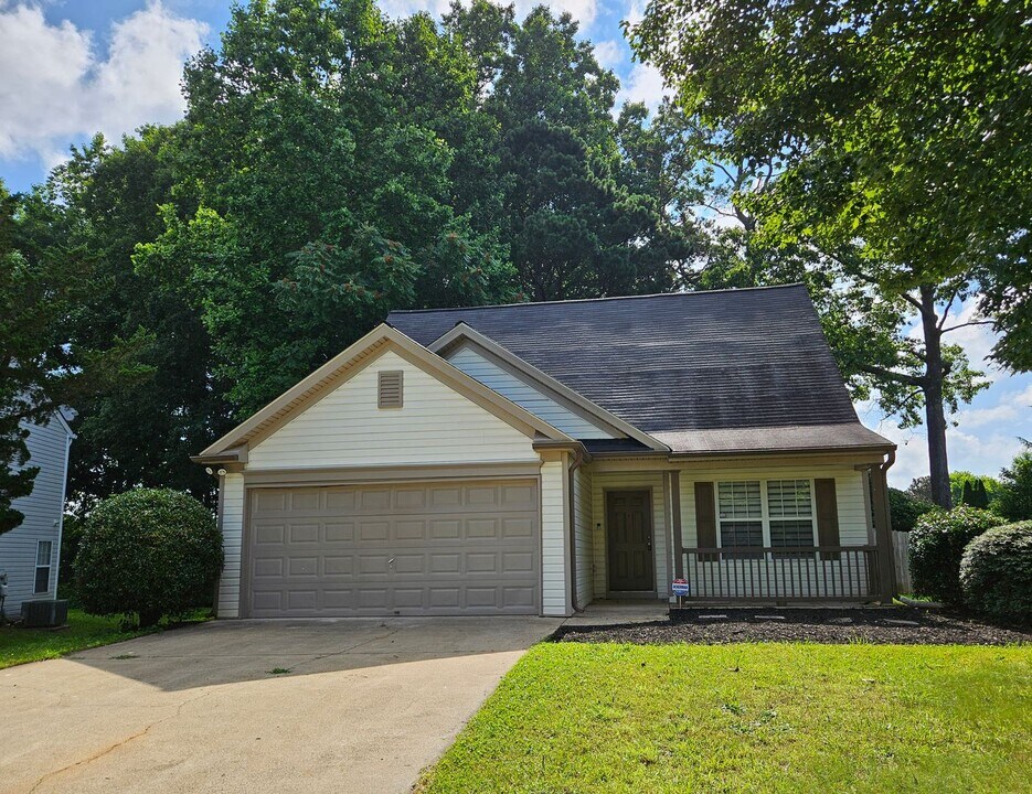 278 Carrington Way in Canton, GA - Building Photo