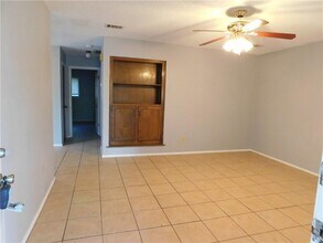 1402 Barbergale St in Pflugerville, TX - Building Photo - Building Photo